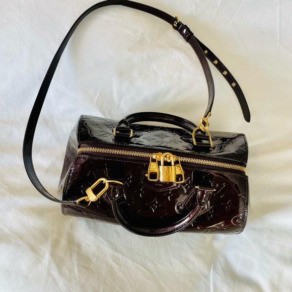 Louis Vuitton Montana Handbag Monogram Vernis Burgandy - Picture 16 of 16